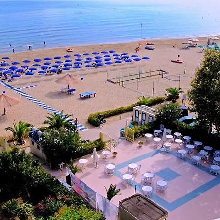 Cirillo Family Club 3* 锡尔维玛丽娜