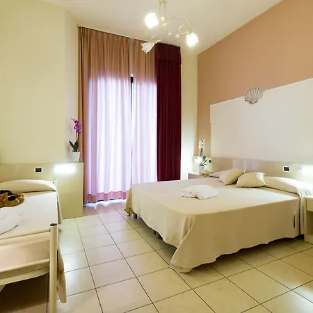 Cirillo Family Club 酒店 3*