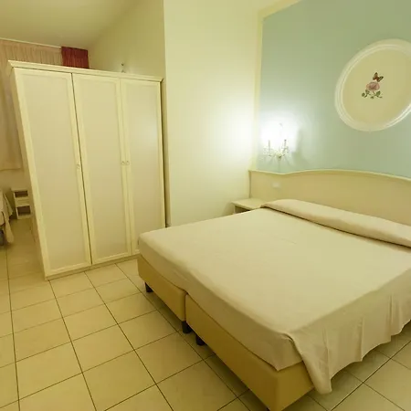 酒店 Cirillo Family Club 锡尔维玛丽娜