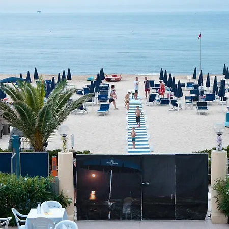 酒店 Cirillo Family Club