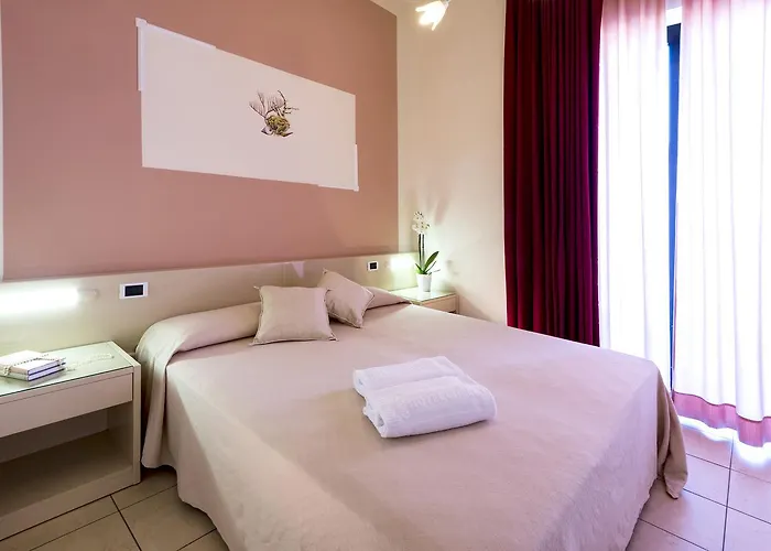 فندق Cirillo Family Club 3*