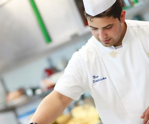 Cirillo Family Club Hotel 3*